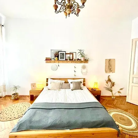 Camino Apartahotel 4*